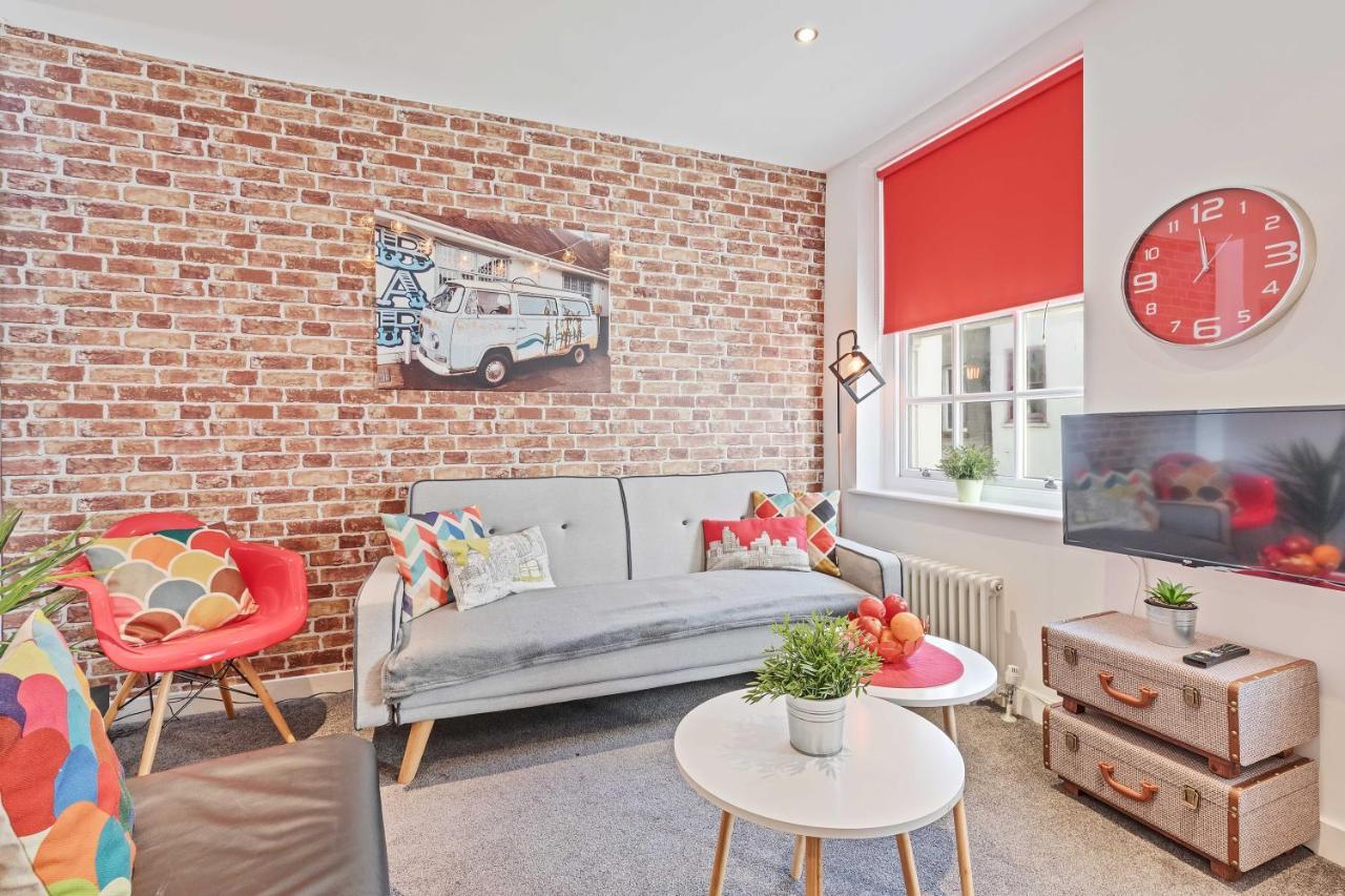 Majestic Mews Apartment With Free Parking - By My Getaways Brighton Eksteriør bilde